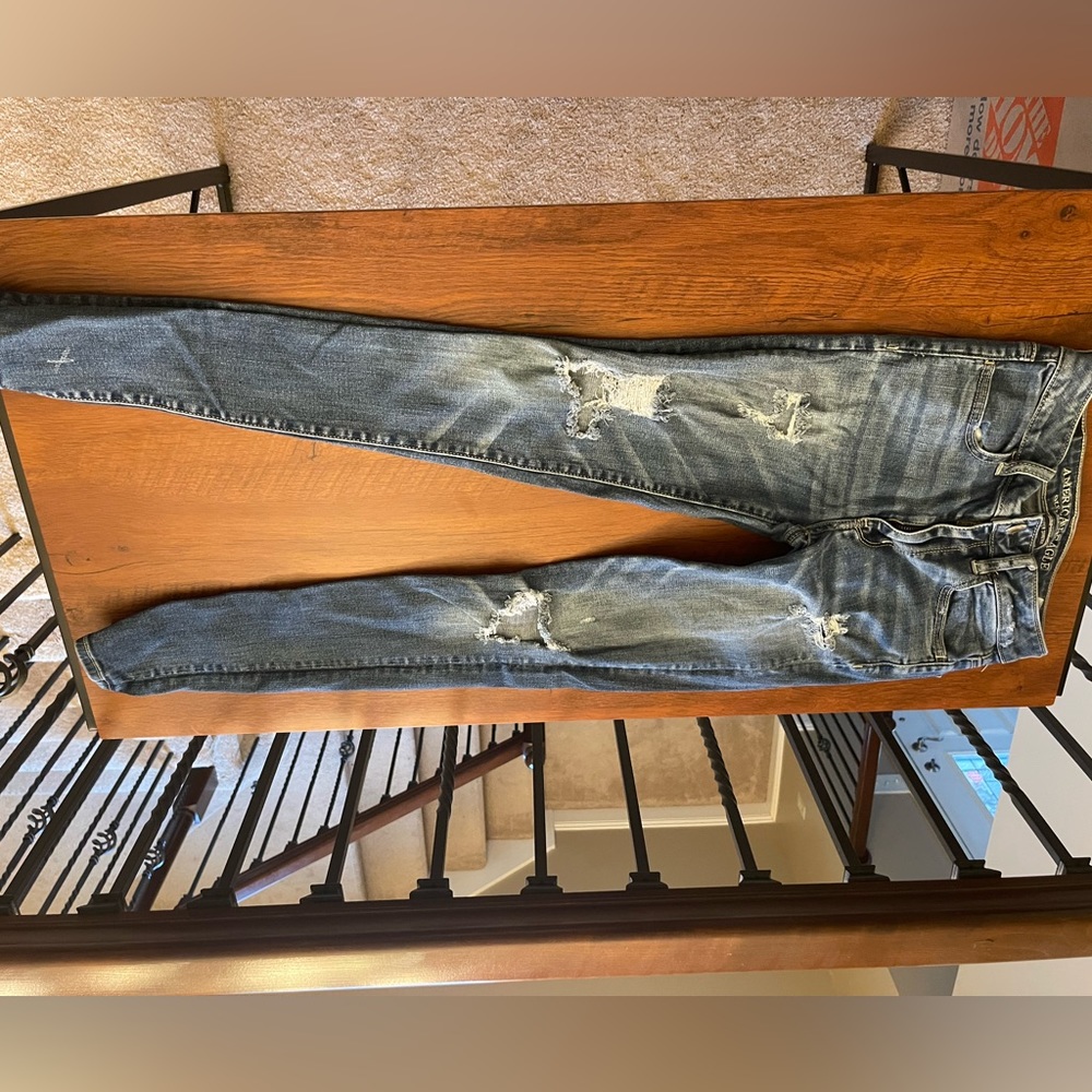 American Eagle skinny jeans